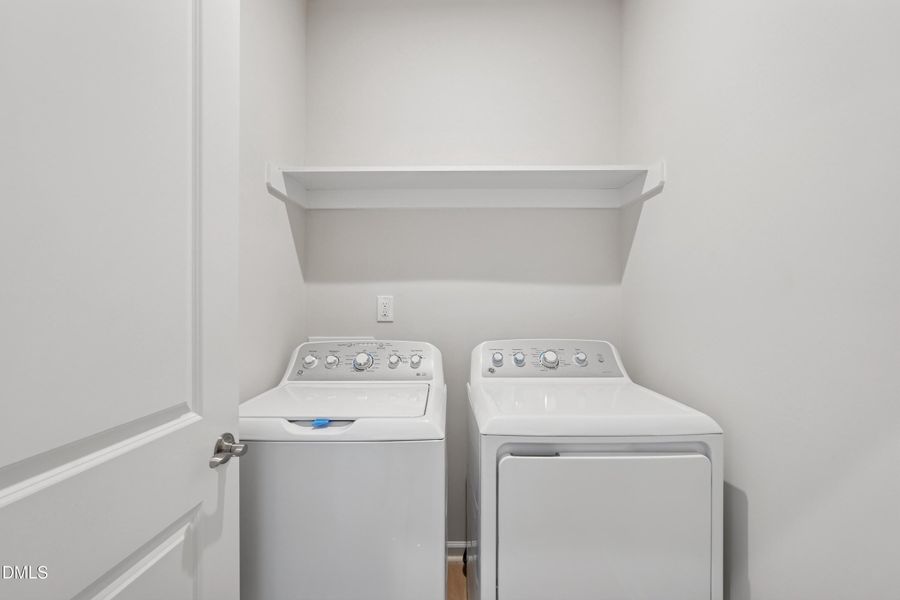 Twinleaf Townes 12_Laundry_10.23.25_webr