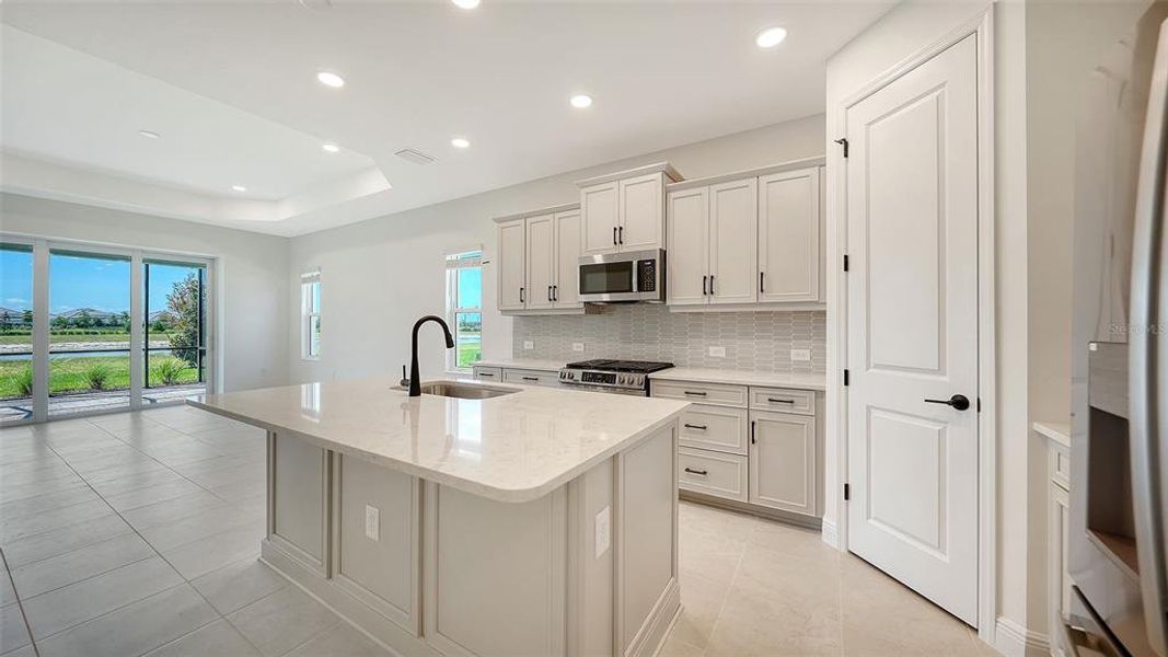 Furnished interior view inside a new home in Palmera, Venice (Image 12).