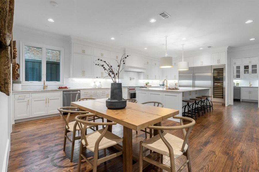 Furnished interior view inside a new home in , University Park (Image 35).