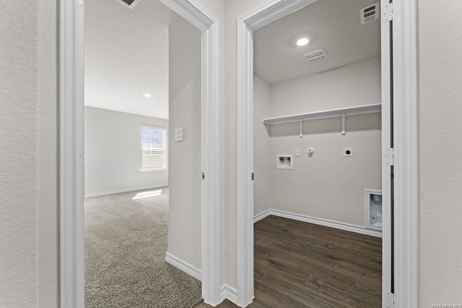Spacious, unfurnished interior of a new home in High Garden, Comfort (Image 14).