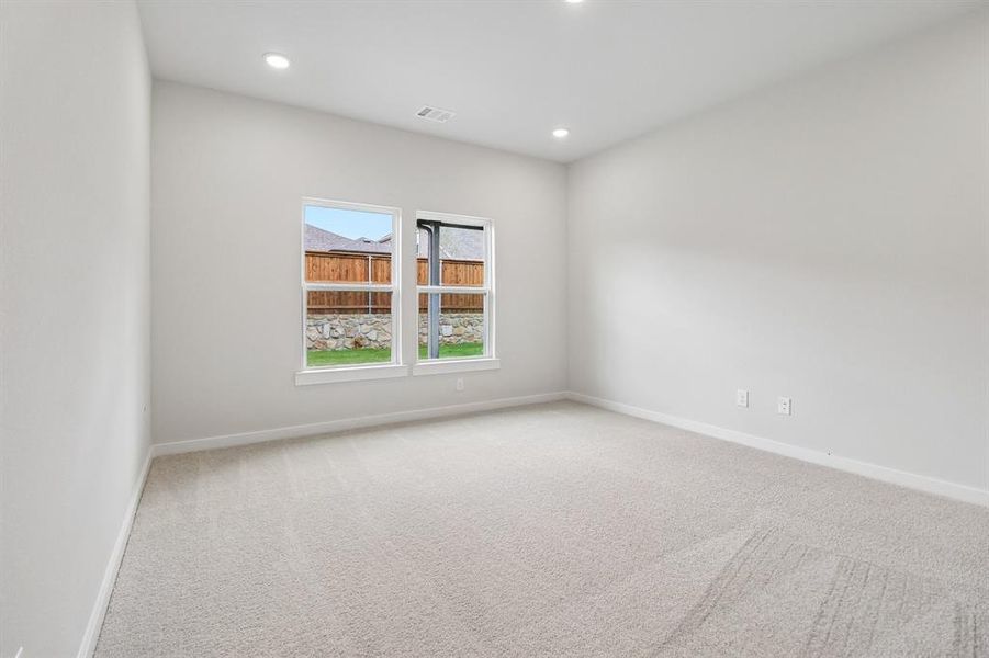 Spacious, unfurnished interior of a new home in Overland Grove, Forney (Image 15).