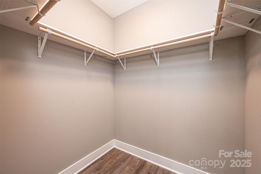 Spacious, unfurnished interior of a new home in , Lenoir (Image 33).