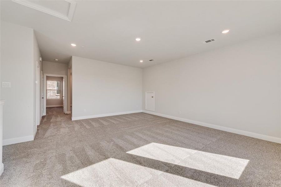 Spacious, unfurnished interior of a new home in Villages of Hurricane Creek, Anna (Image 16). Spacious, unfurnished interior of a new home in Villages of Hurricane Creek, Anna (Image 16).