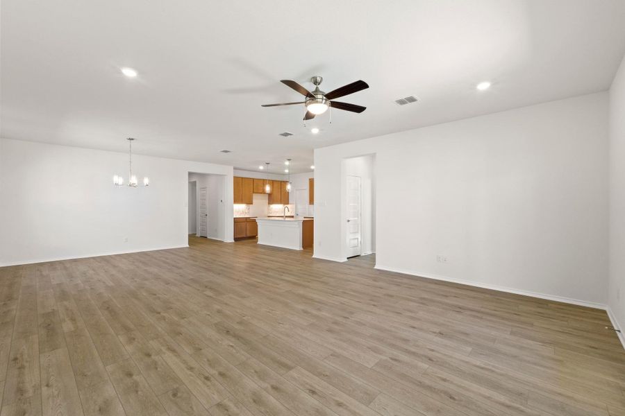 Spacious, unfurnished interior of a new home in Salerno - Classic Collection, Round Rock (Image 24). Spacious, unfurnished interior of a new home in Salerno - Classic Collection, Round Rock (Image 24).