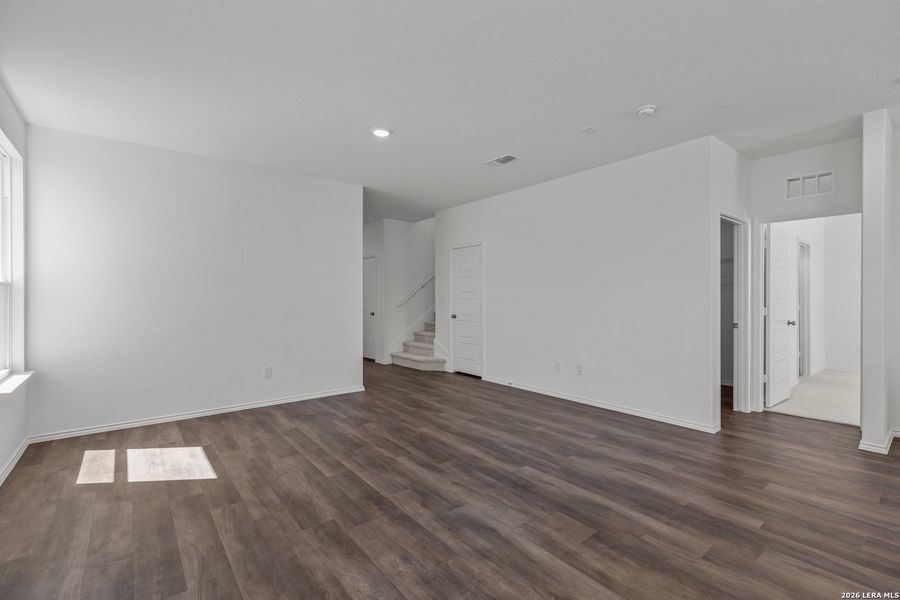 Spacious, unfurnished interior of a new home in , New Braunfels (Image 16).