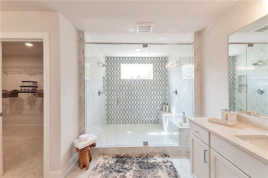 Furnished interior view inside a new home in , Calhoun (Image 13).