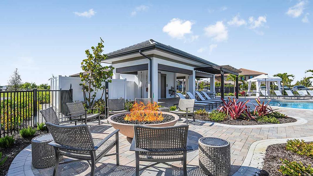 Community amenities in Esplanade by the Islands, Naples (Image 30).