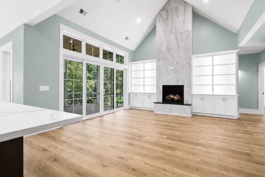 Spacious, unfurnished interior of a new home in , Hollywood (Image 60). Spacious, unfurnished interior of a new home in , Hollywood (Image 60).