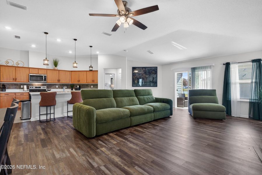 Furnished interior view inside a new home in , Jacksonville (Image 33).