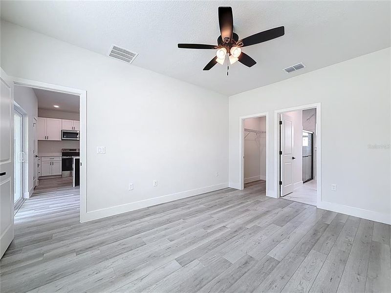 Spacious, unfurnished interior of a new home in , Citrus Springs (Image 30). Spacious, unfurnished interior of a new home in , Citrus Springs (Image 30).
