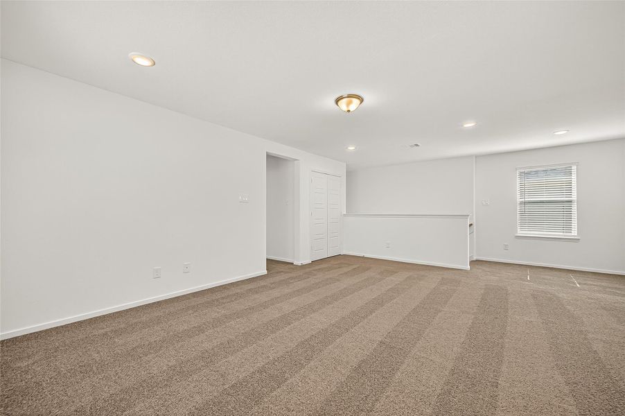 Spacious, unfurnished interior of a new home in Mill Creek Trails, Magnolia (Image 34).