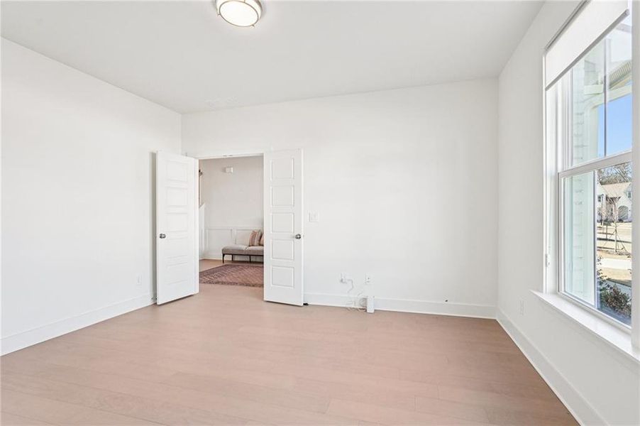 Spacious, unfurnished interior of a new home in Fireside Farms, Dawsonville (Image 22).