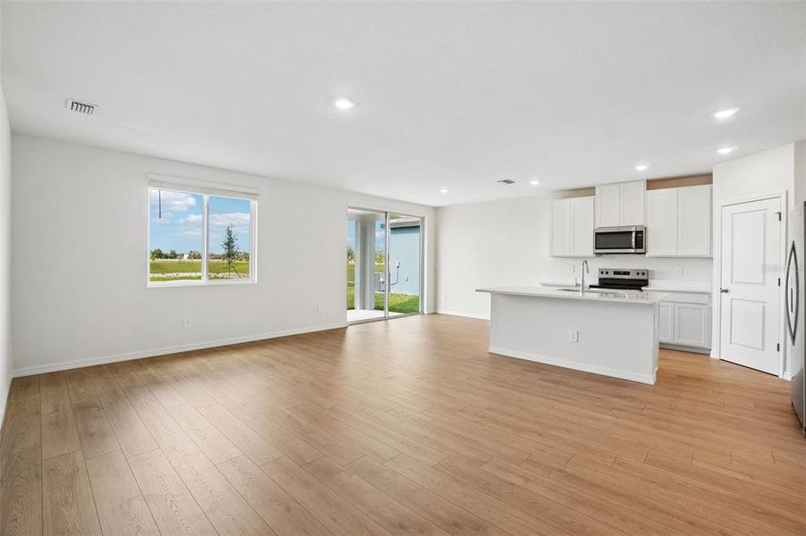 Spacious, unfurnished interior of a new home in Pine Ridge Meadows, Hudson (Image 28).