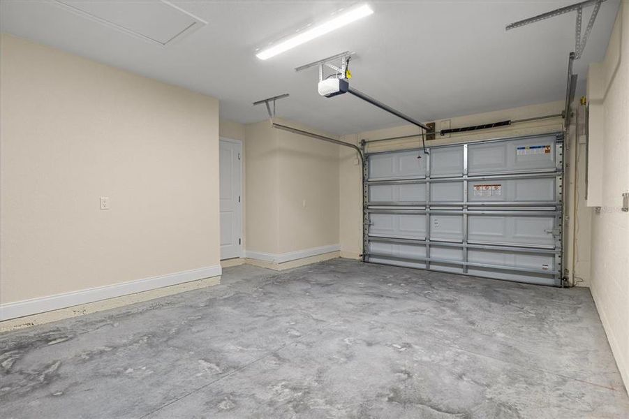 Spacious, unfurnished interior of a new home in , Polk City (Image 35).