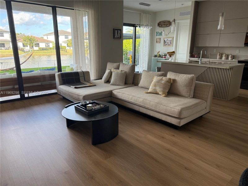 Furnished interior view inside a new home in , Miramar (Image 9).