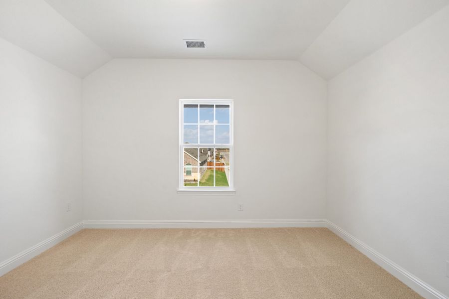 Spacious, unfurnished interior of a new home in Walden Pond, Forney (Image 36).