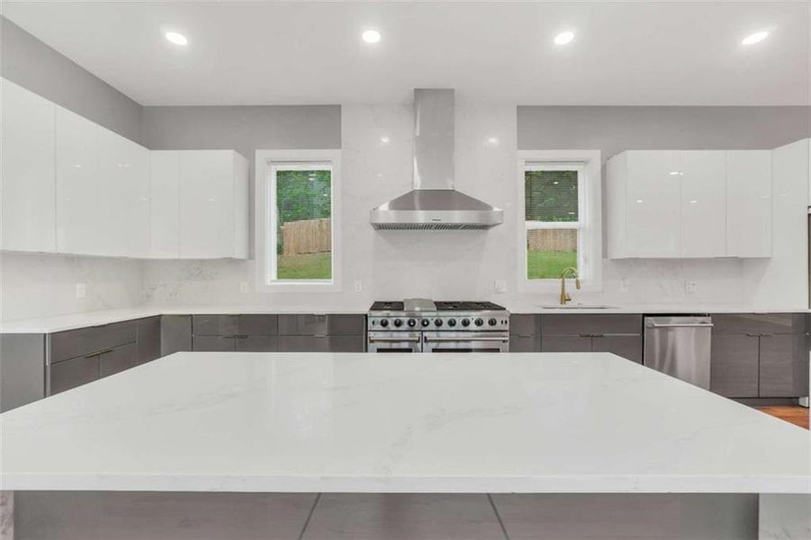 Furnished interior view inside a new home in , Atlanta (Image 57).