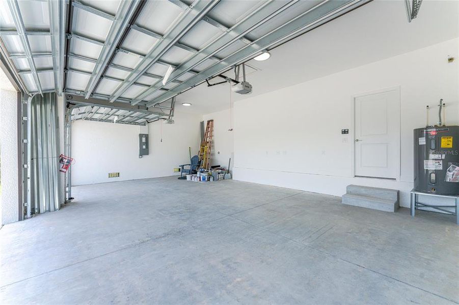 Spacious, unfurnished interior of a new home in , Port Charlotte (Image 31). Spacious, unfurnished interior of a new home in , Port Charlotte (Image 31).