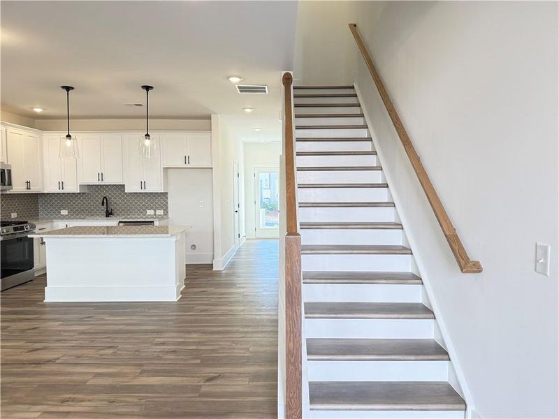Spacious, unfurnished interior of a new home in Park Vue, Atlanta (Image 26).