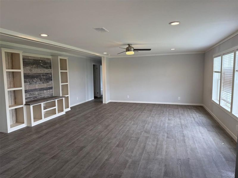 Spacious, unfurnished interior of a new home in , Joshua (Image 14).
