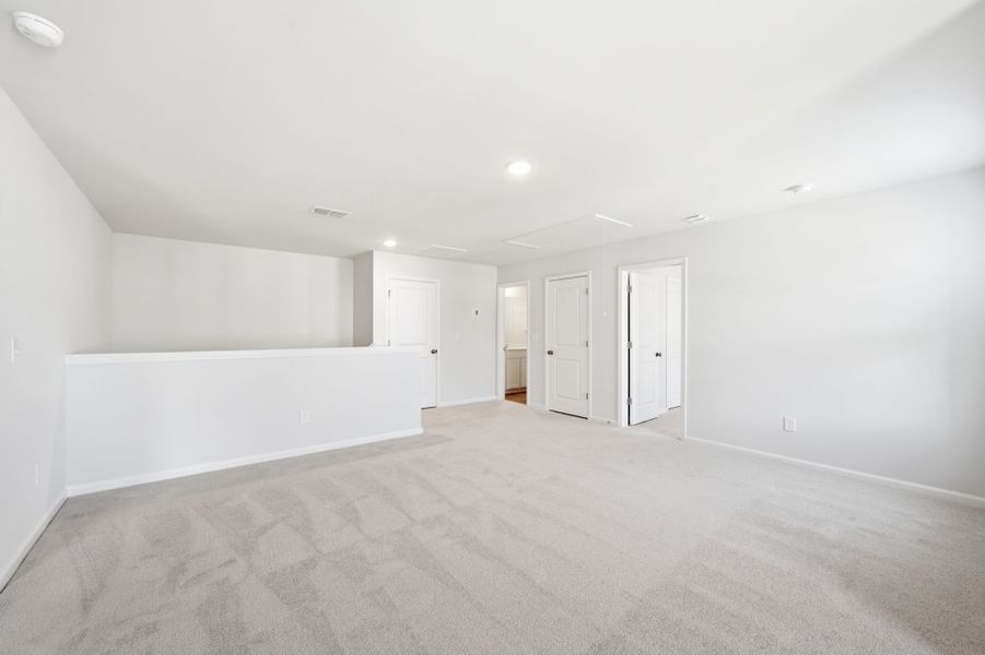 Spacious, unfurnished interior of a new home in Grand Arbor, Blythewood (Image 19).