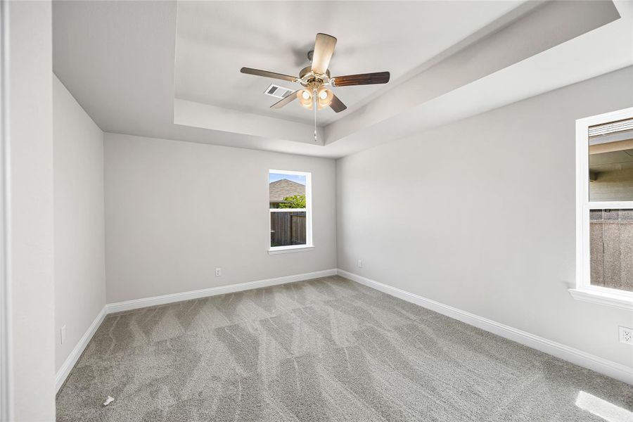 Spacious, unfurnished interior of a new home in Grand Oaks Reserve, Cleveland (Image 11). Spacious, unfurnished interior of a new home in Grand Oaks Reserve, Cleveland (Image 11).