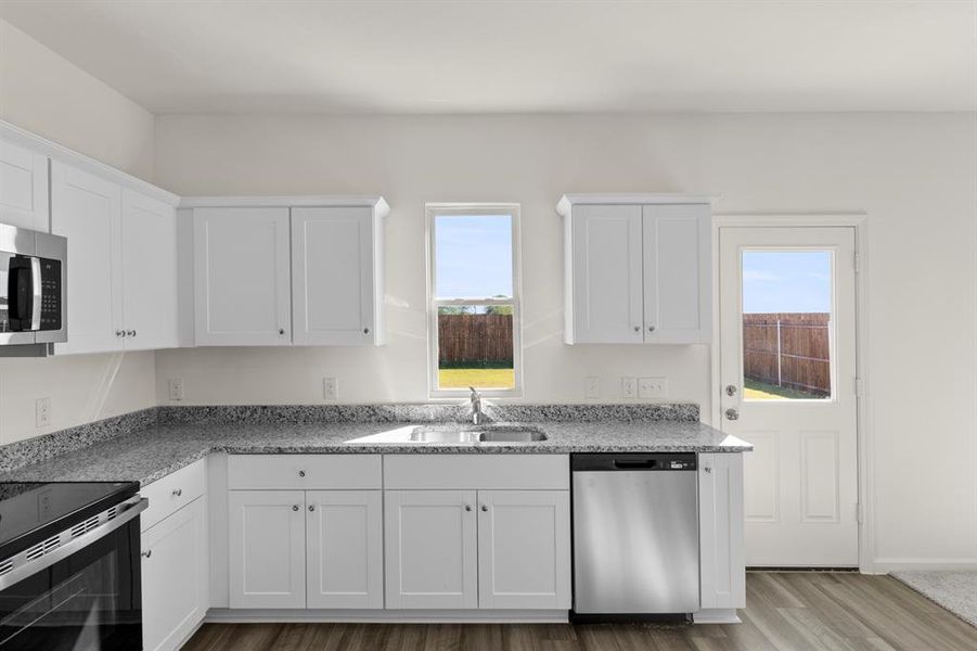 12. 512 Merced - Kitchen (3) 12. 512 Merced - Kitchen (3)