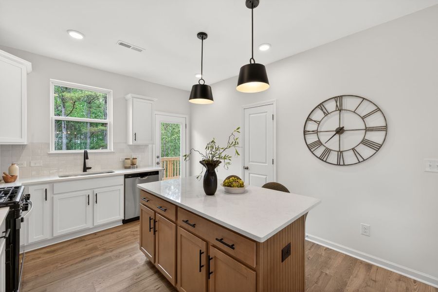 Furnished interior view inside a new home in Edgewater - Lakeview Point, Lancaster (Image 5).