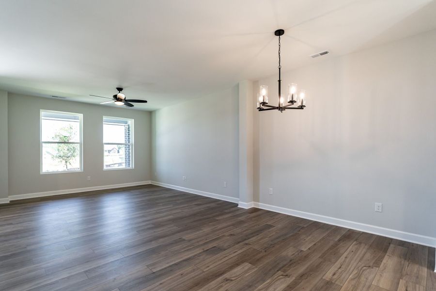 The Crossman - Dining Room