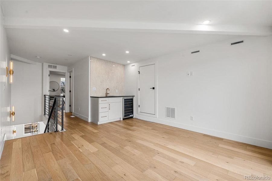 Spacious, unfurnished interior of a new home in , Denver (Image 42).