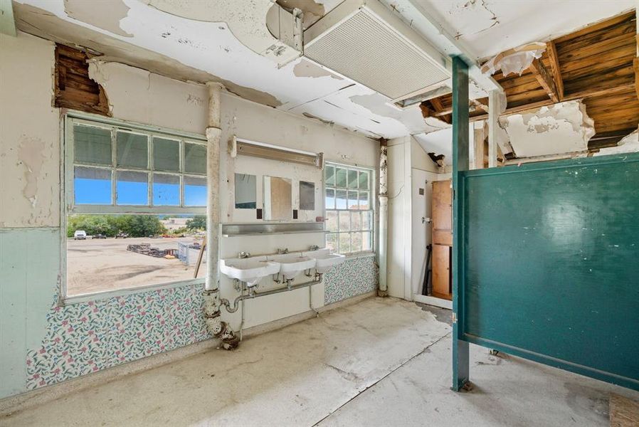 View of bathroom View of bathroom