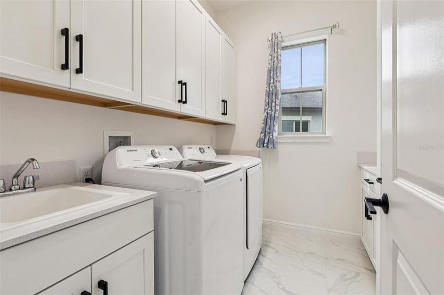 Furnished interior view inside a new home in , St. Cloud (Image 35).