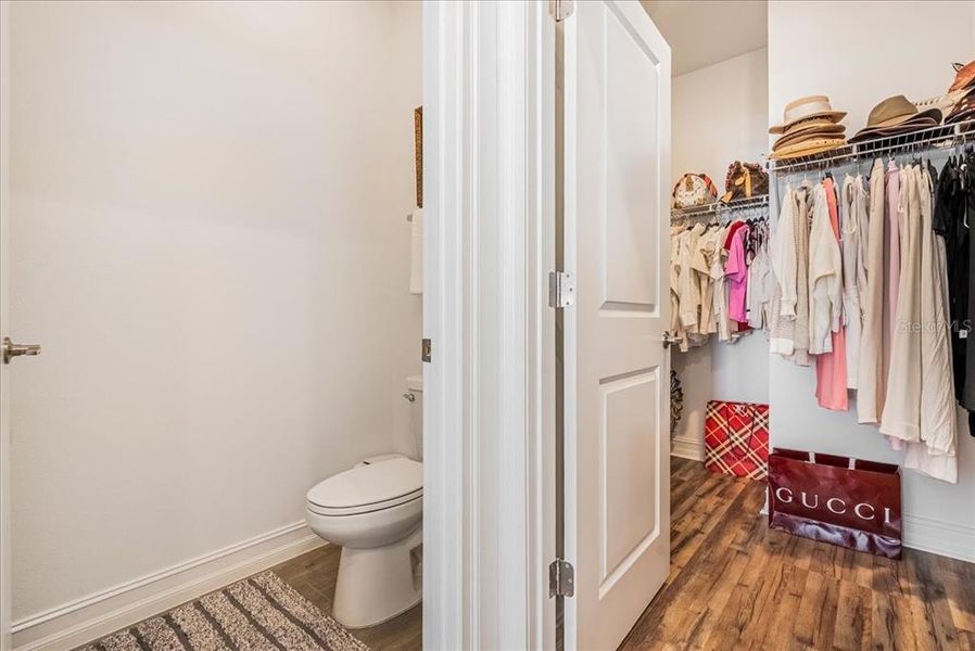 Furnished interior view inside a new home in Pearl Estates, Lutz (Image 7).