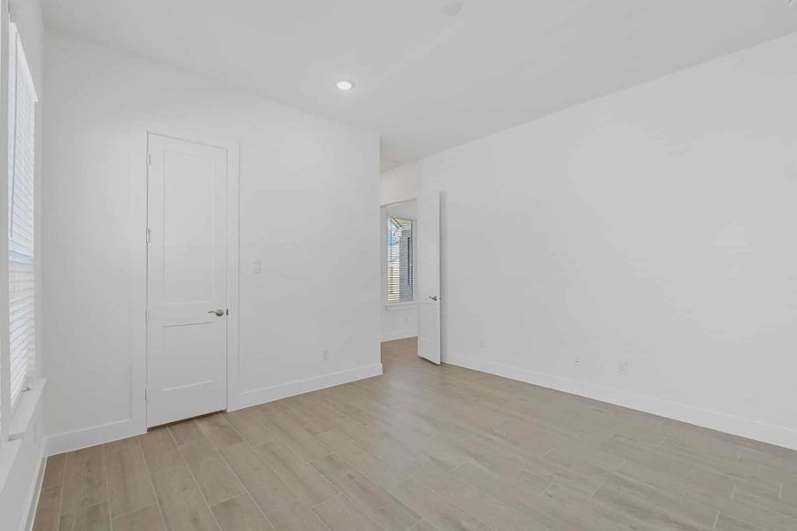 Representative unfurnished interior of a home built from the Brentwood by Chesmar Homes in Riceland, Marion (Image 29).