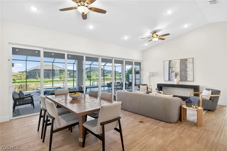Furnished interior view inside a new home in Cape Coral, Cape Coral (Image 6).