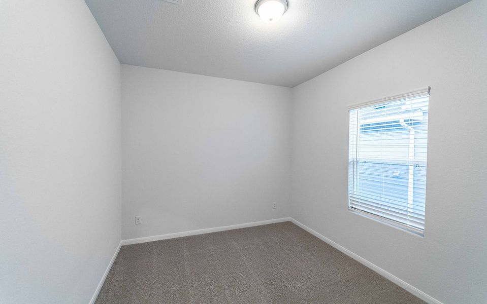 Spacious, unfurnished interior of a new home in Sunset Oaks, Maxwell (Image 14).