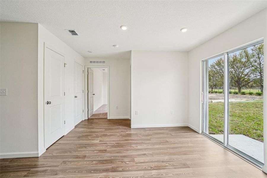 Spacious, unfurnished interior of a new home in Sumter Villas, Sumterville (Image 27).