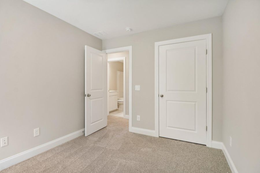 Spacious, unfurnished interior of a new home in Founder's Park, Lincolnville (Image 20). Spacious, unfurnished interior of a new home in Founder's Park, Lincolnville (Image 20).