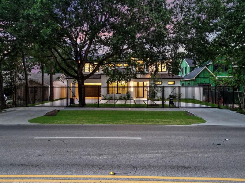 Image 43 of a home in .