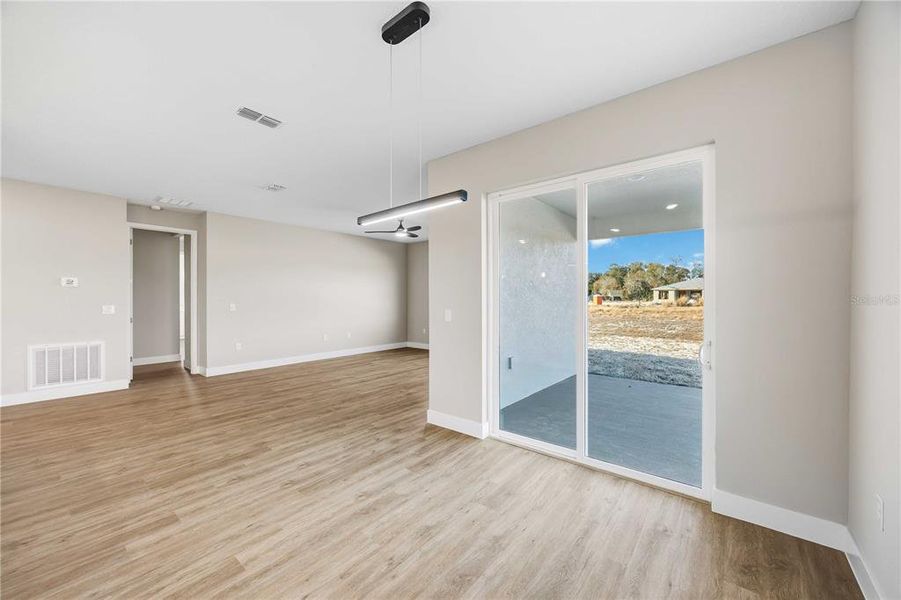 Spacious, unfurnished interior of a new home in , Winter Haven (Image 28).