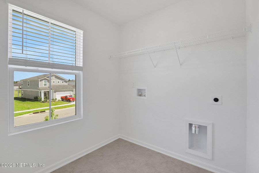 Spacious, unfurnished interior of a new home in Amberly, Green Cove Springs (Image 29).