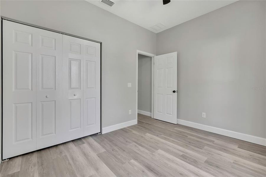 Spacious, unfurnished interior of a new home in , Dade City (Image 21).