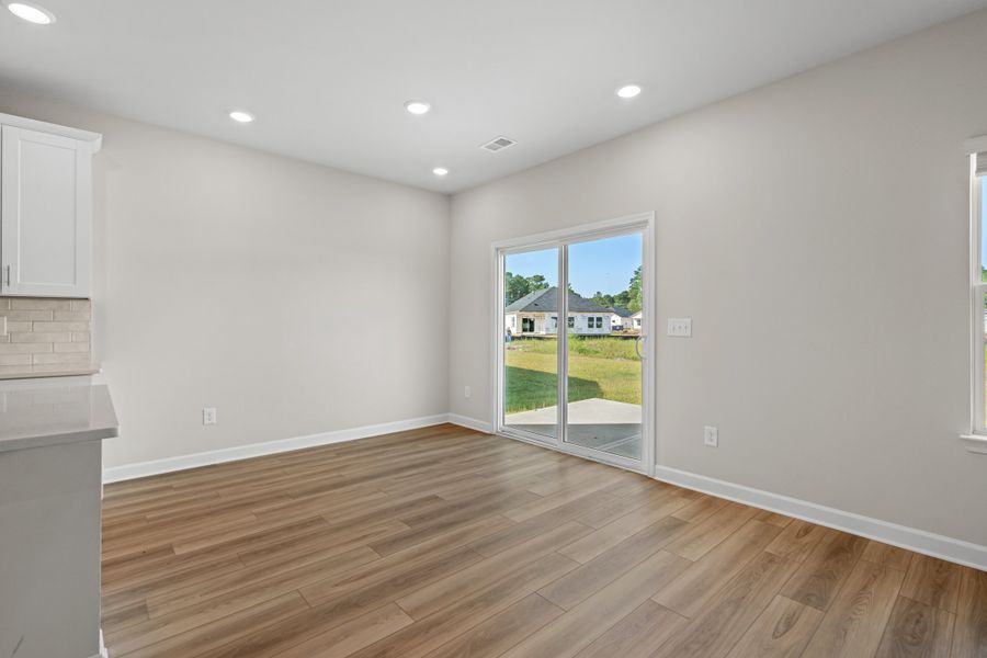 Spacious, unfurnished interior of a new home in Palmetto Place, Longs (Image 19).