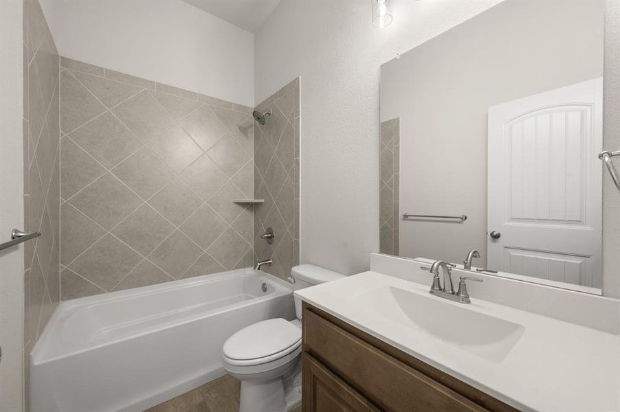 1133 Avery- Bathroom-1