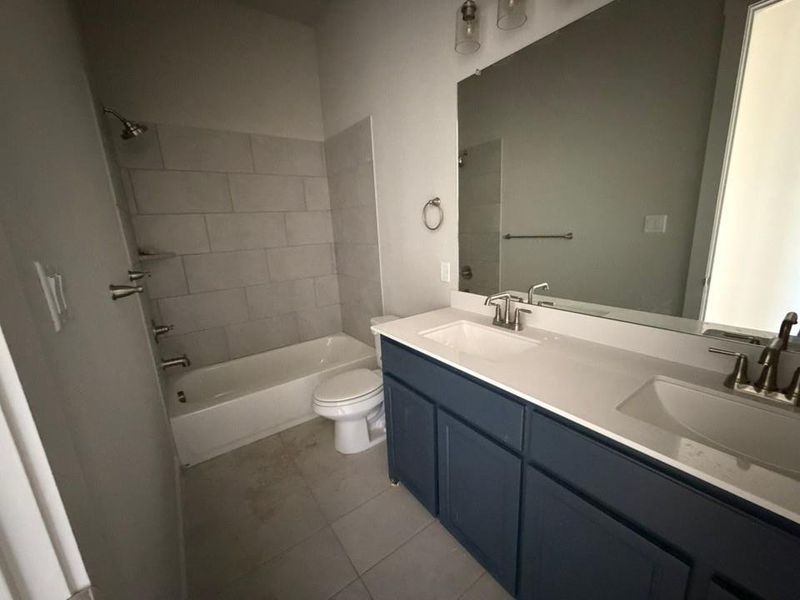 Image 12 of a home in Eagle Ridge Estates.