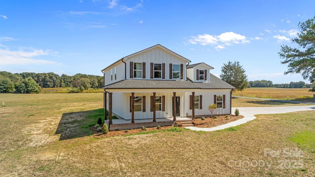 Image 37 of a home in .