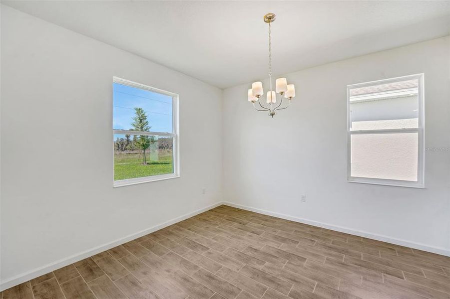 Spacious, unfurnished interior of a new home in Willowbrook North, Winter Haven (Image 33).