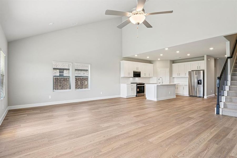 Photo is not of the actual home, but is an inspirational photo of builder’s model home and may depict options, furnishings, and/or decorator features that are not included. Photo is not of the actual home, but is an inspirational photo of builder’s model home and may depict options, furnishings, and/or decorator features that are not included.