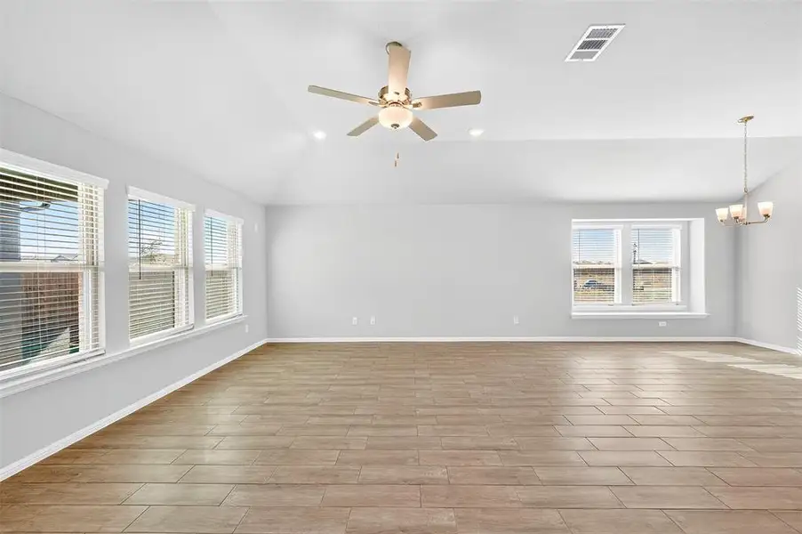 Spacious, unfurnished interior of a new home in Mobberly Farms, Pilot Point (Image 15). Spacious, unfurnished interior of a new home in Mobberly Farms, Pilot Point (Image 15).