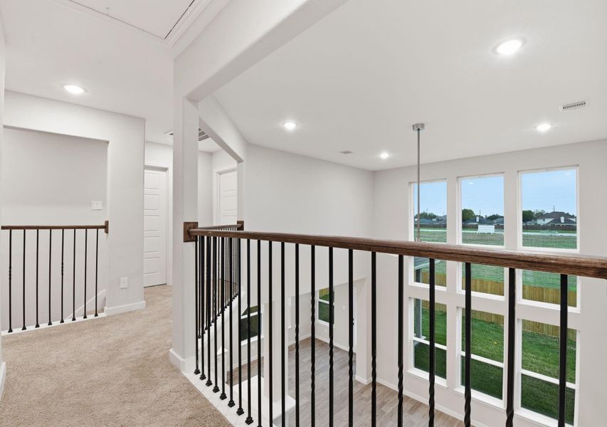 Spacious, unfurnished interior of a new home in , Fresno (Image 37).